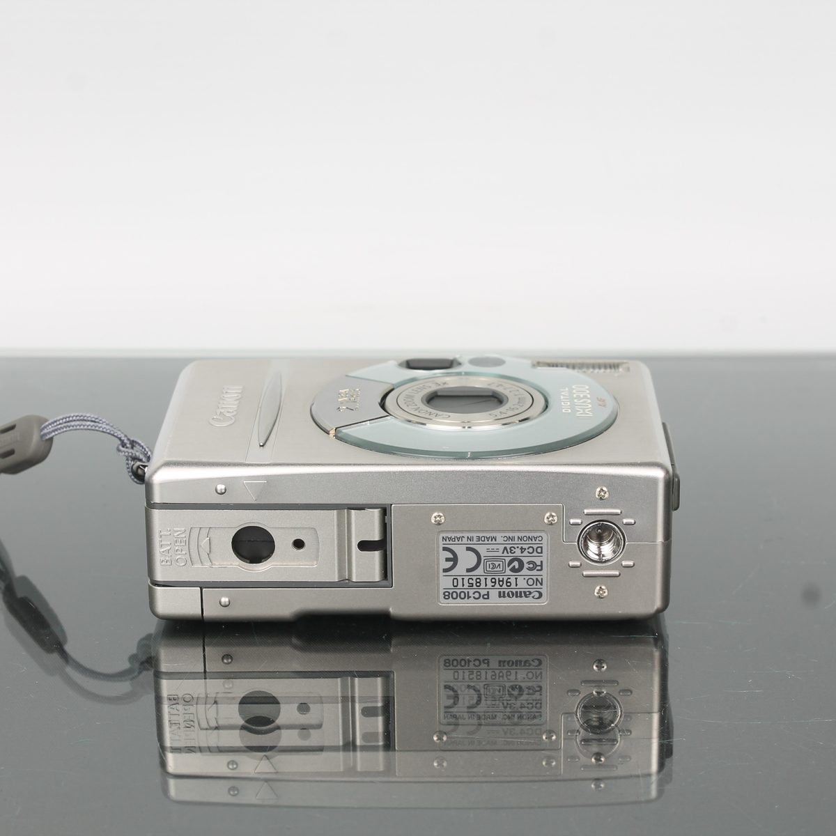 Canon Digital IXUS 300