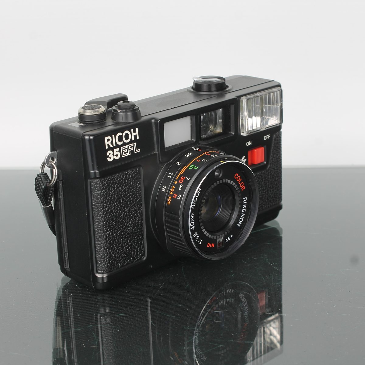 Ricoh 35 EFL 35mm Compact Film Camera - Integrated Flash – Dutch