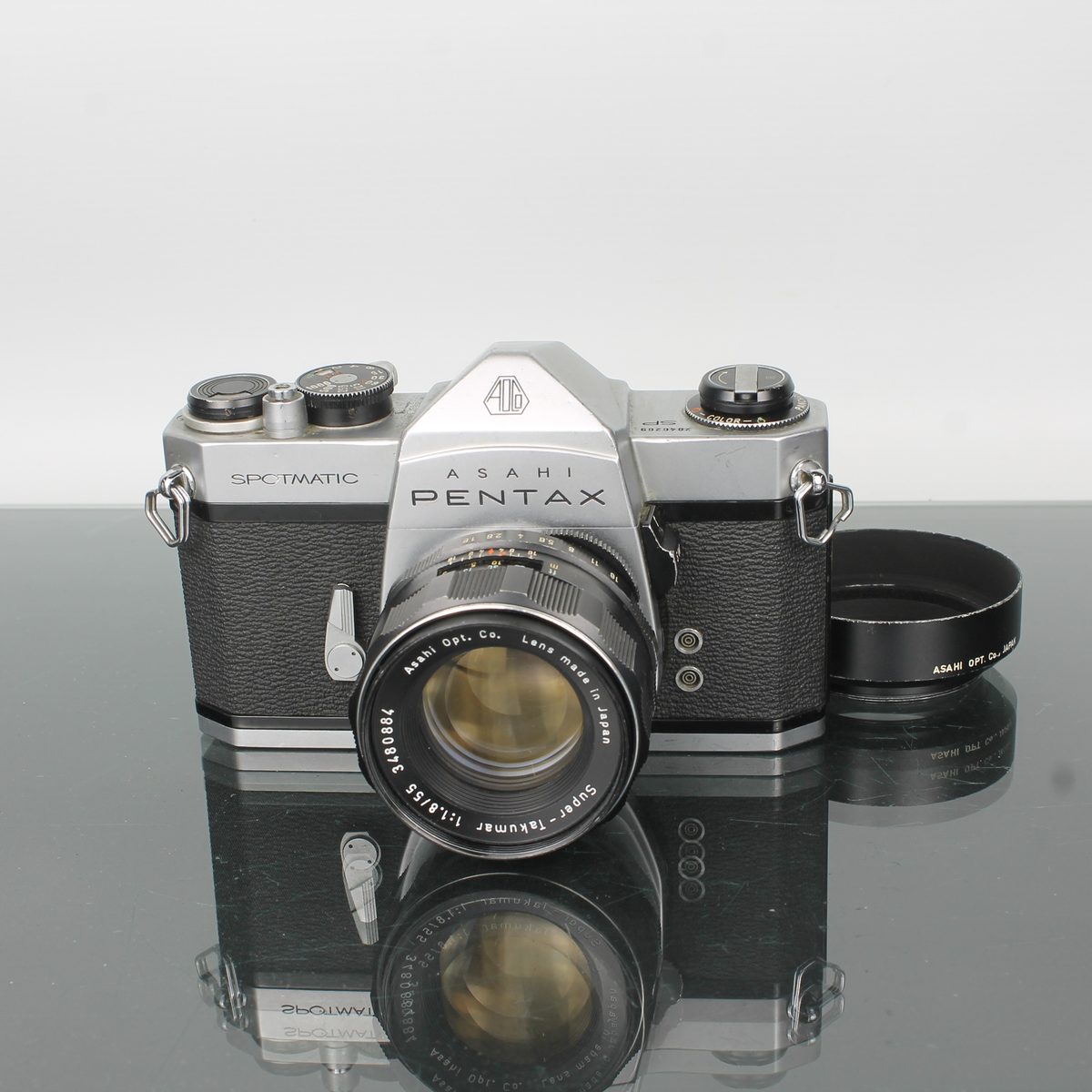 Asahi Pentax Spotmatic SP + Super-Takumar 55mm f/1.8