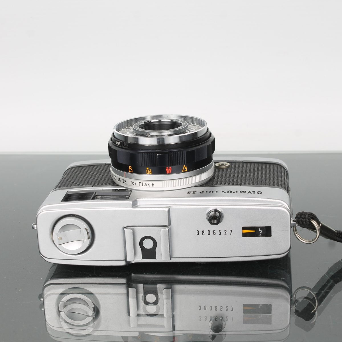 Olympus Trip 35 35mm Film Camera – Dutch|Thrift