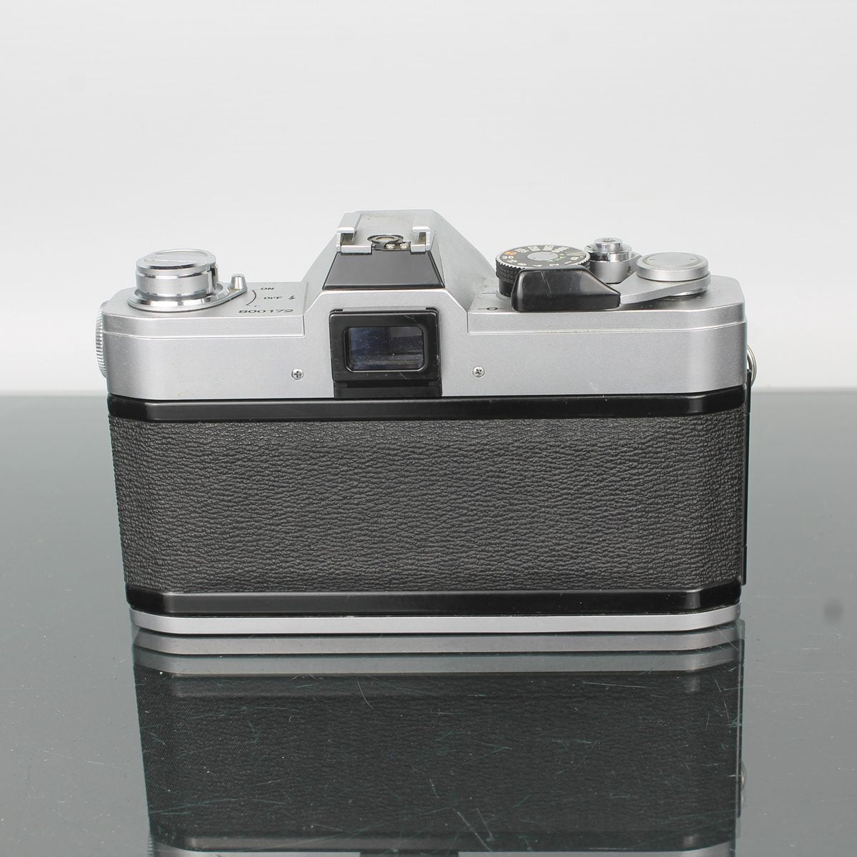 Canon FTb + Canon FD 50mm 1:1.8
