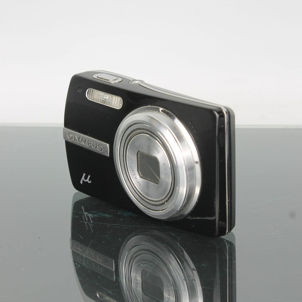 Olympus MJU 820