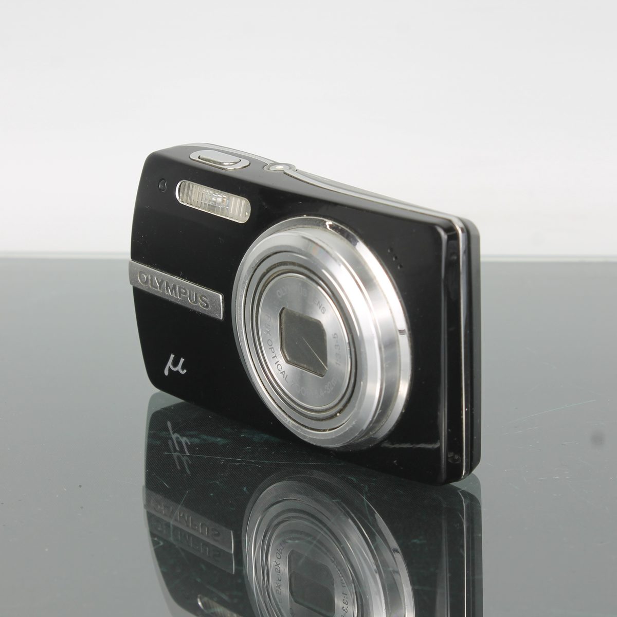 Olympus MJU 820