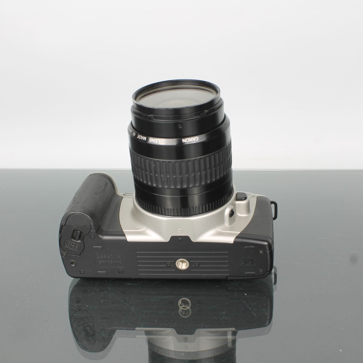 Canon EOS 300 + Canon Zoom EF 35-80mm f/4-5.6
