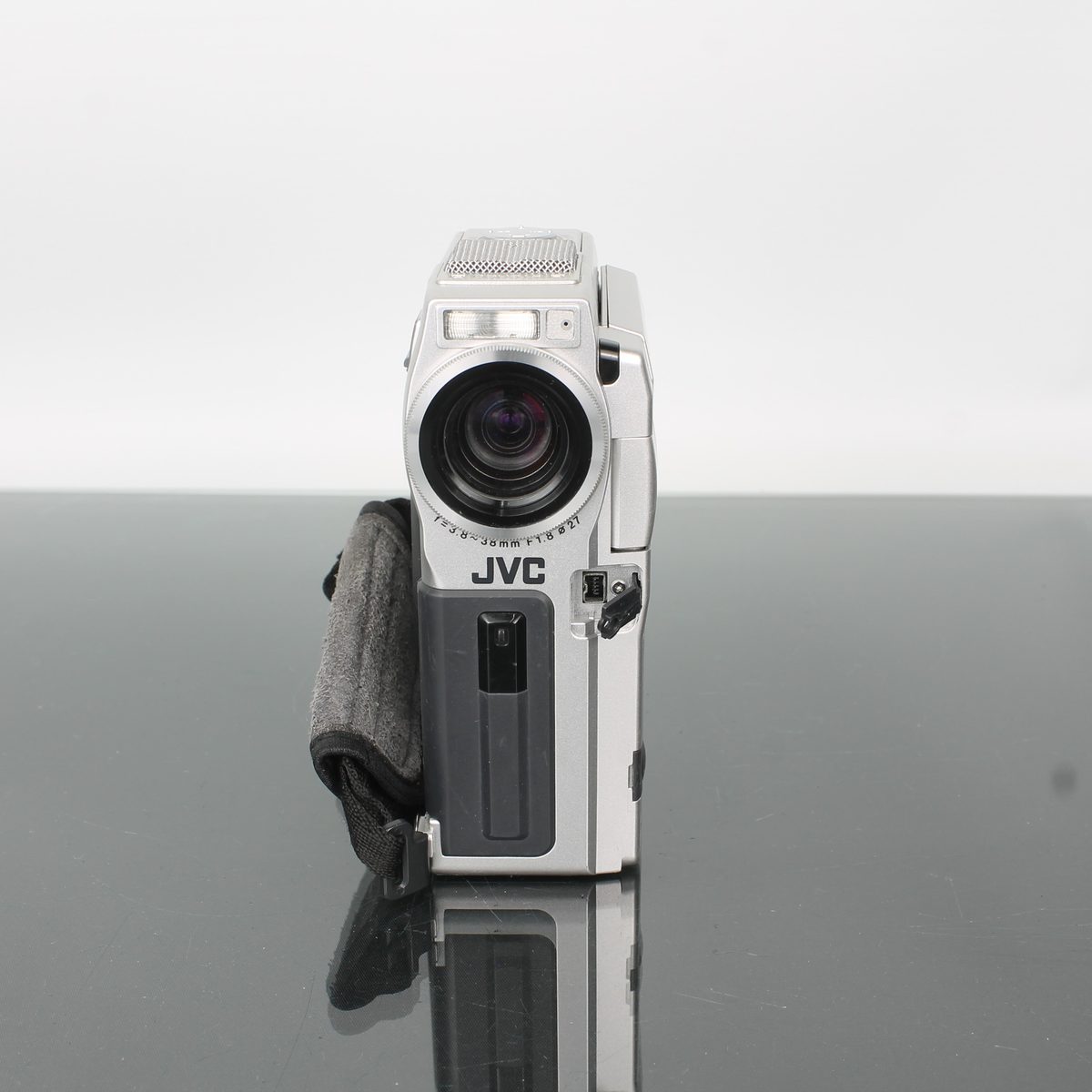JVC GR-DVX9 Digital Zoom 200X