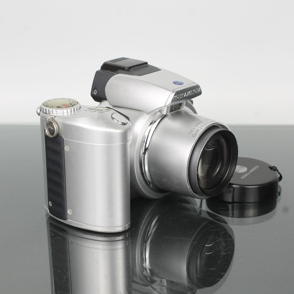 Konica Minolta DiMAGE Z2