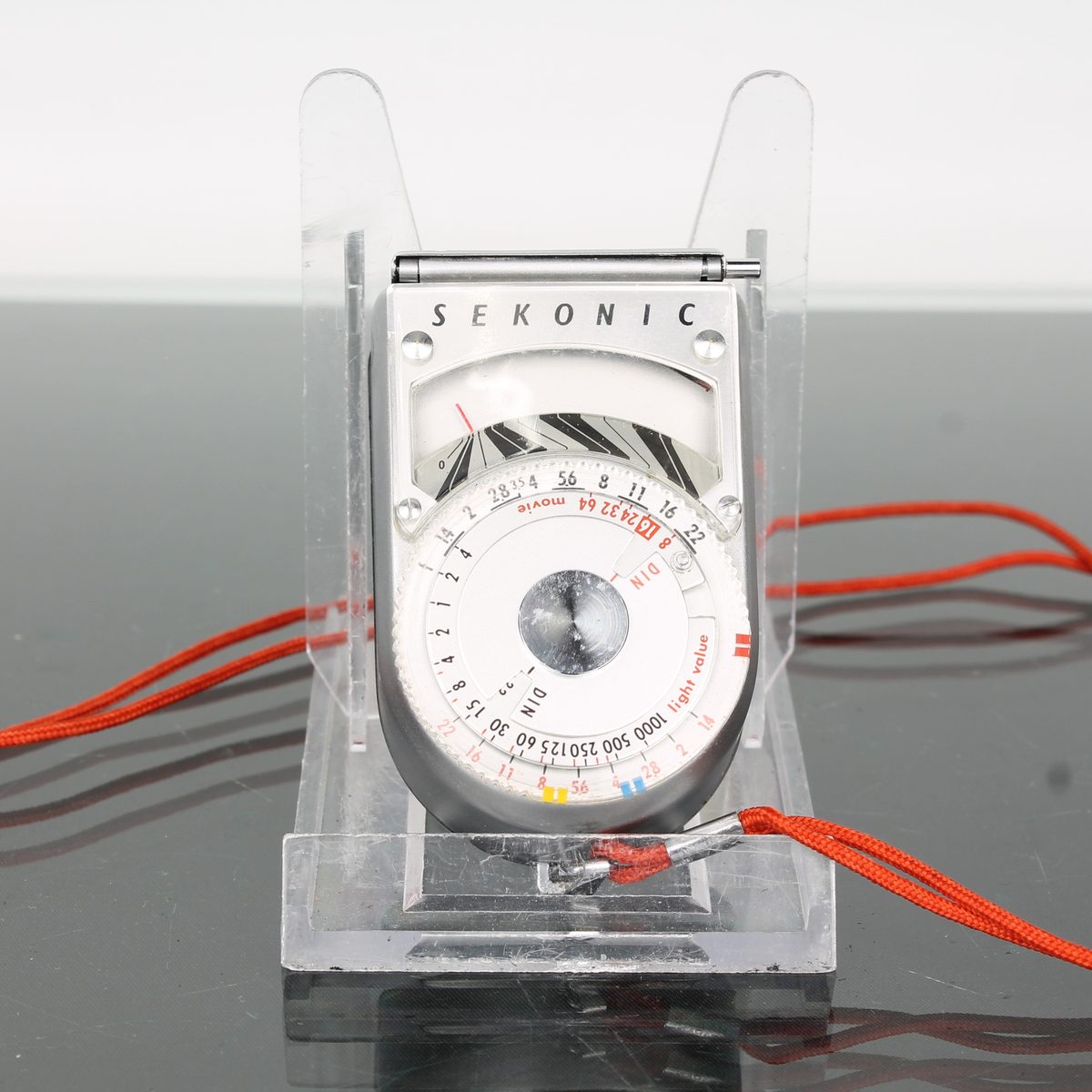 Sekonic L-8