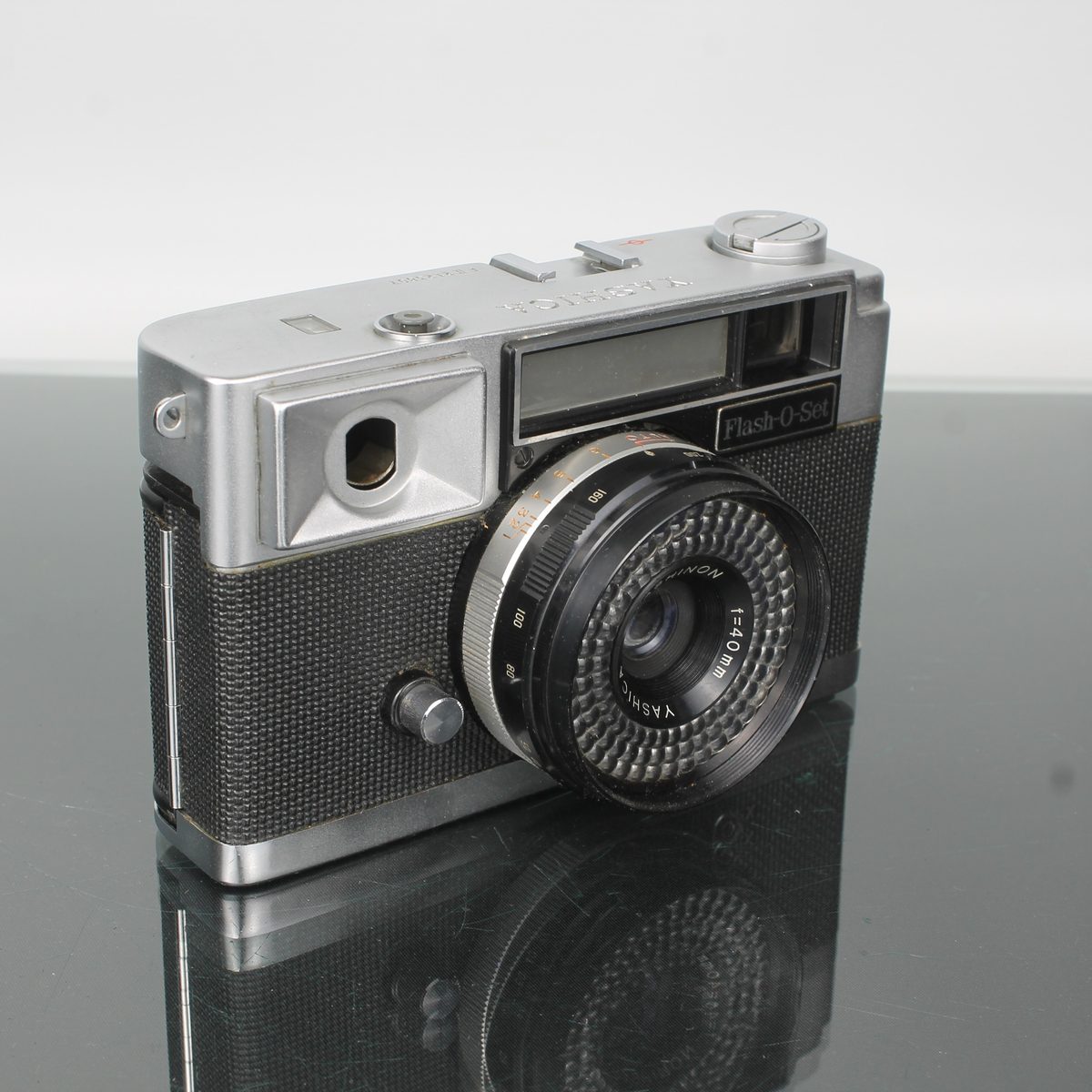 Yashica Flash-O-Set
