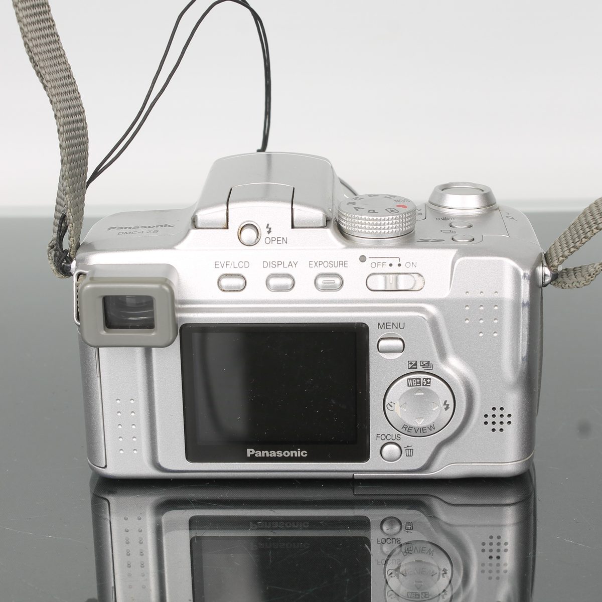 Panasonic Lumix DMC-FZ5 Digital Bridge Camera – Dutch|Thrift