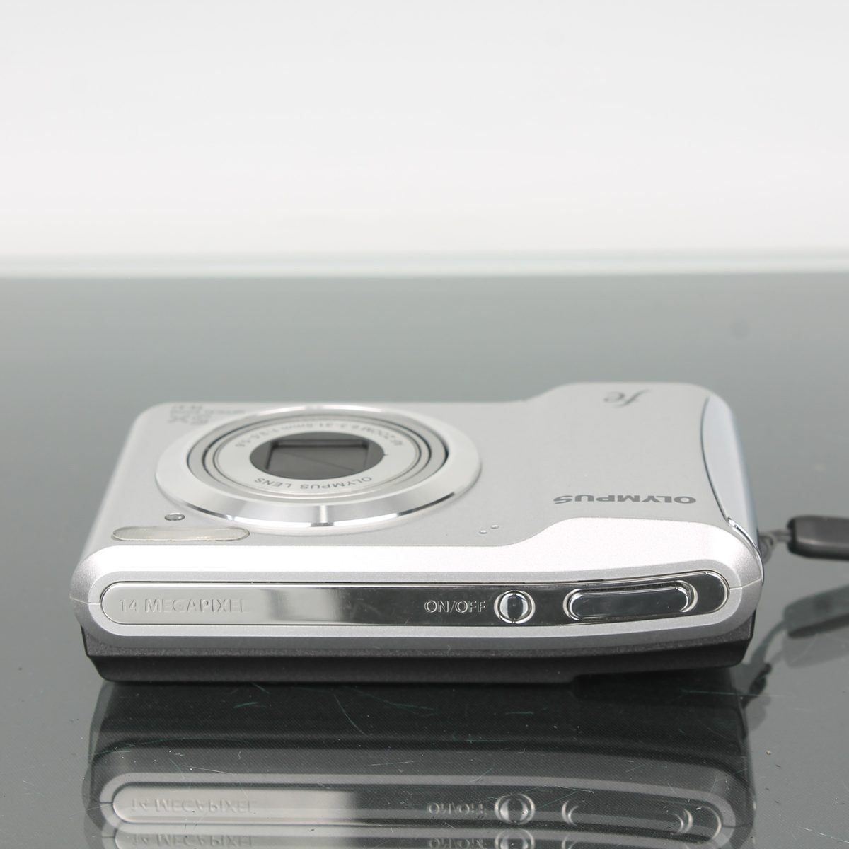 Olympus FE-47