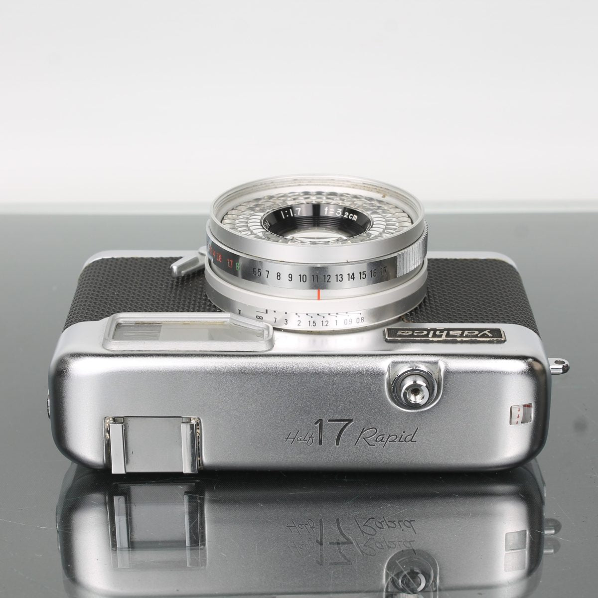 Yashica Half 17 Rapid Film Rangefinder Camera 45mm f/1.7 – Dutch