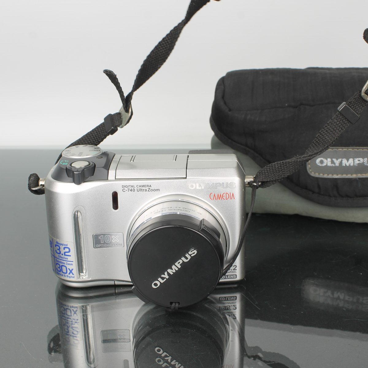 Olympus C-740 Ultra Zoom