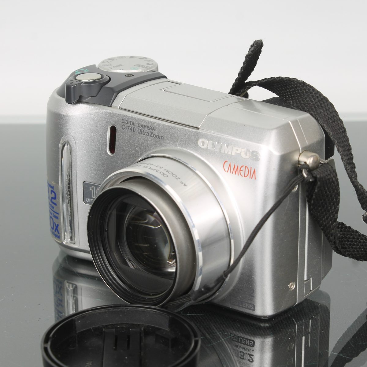 Olympus C-740 Ultra Zoom
