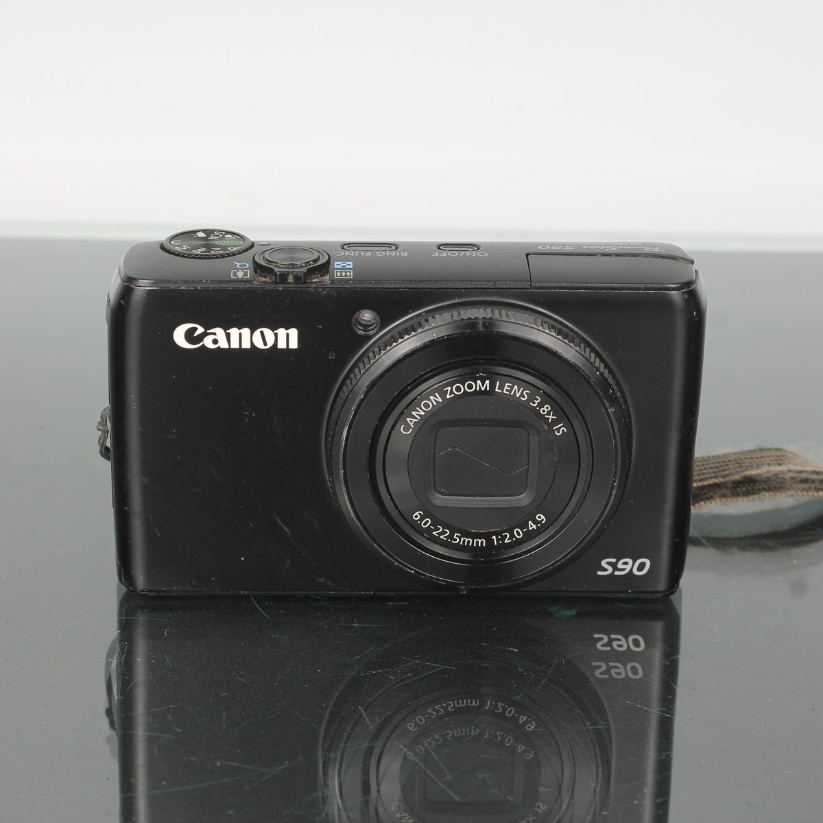Canon PowerShot S90