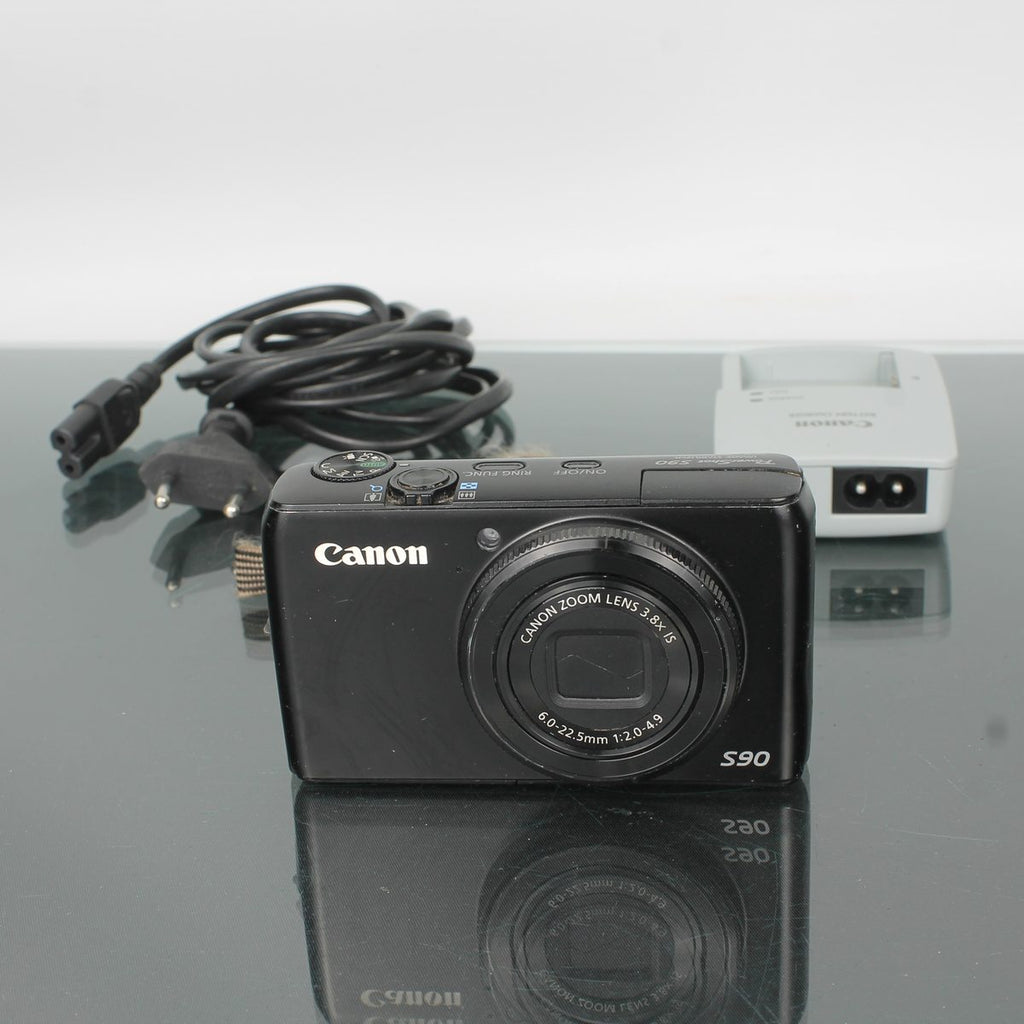 Canon PowerShot S90