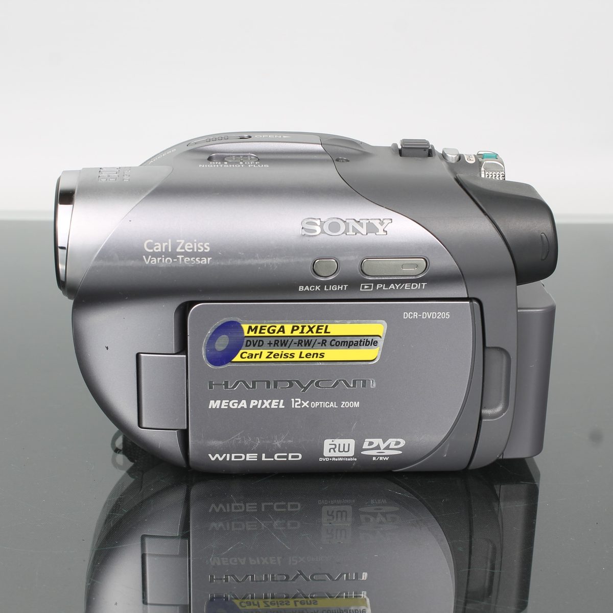 Sony Handycam DCR-DVD205