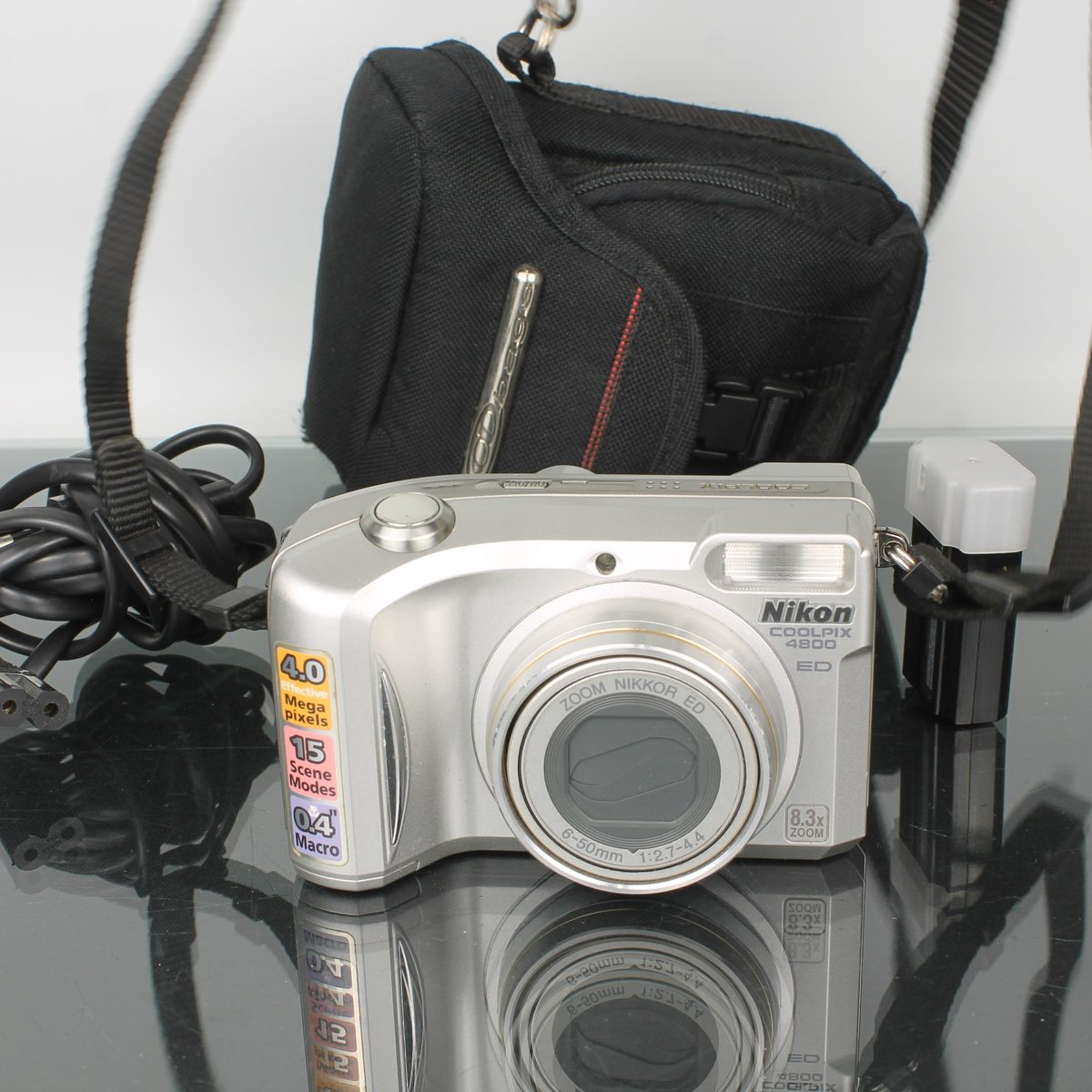 Nikon COOLPIX 4800 ED