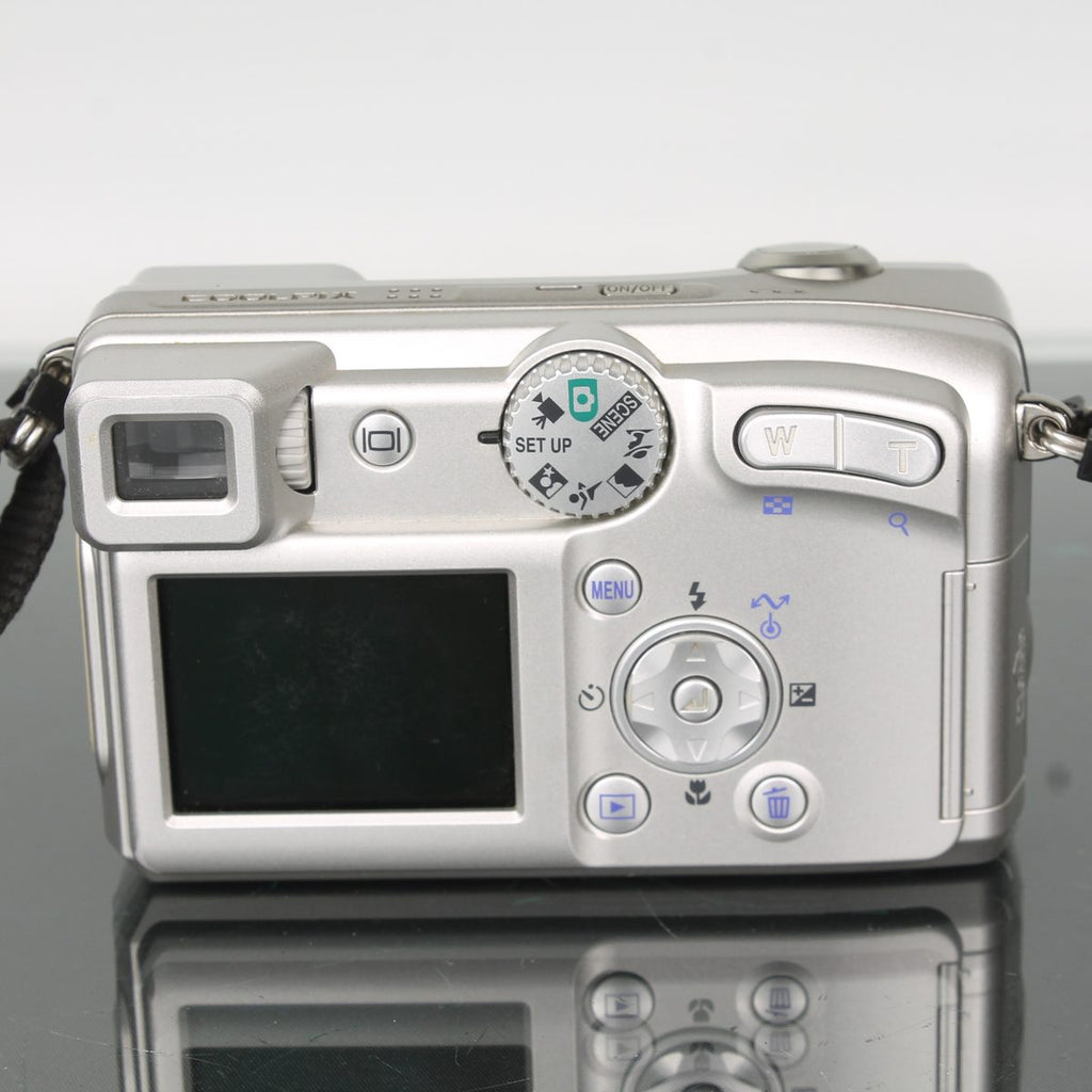 Nikon COOLPIX 4800 ED