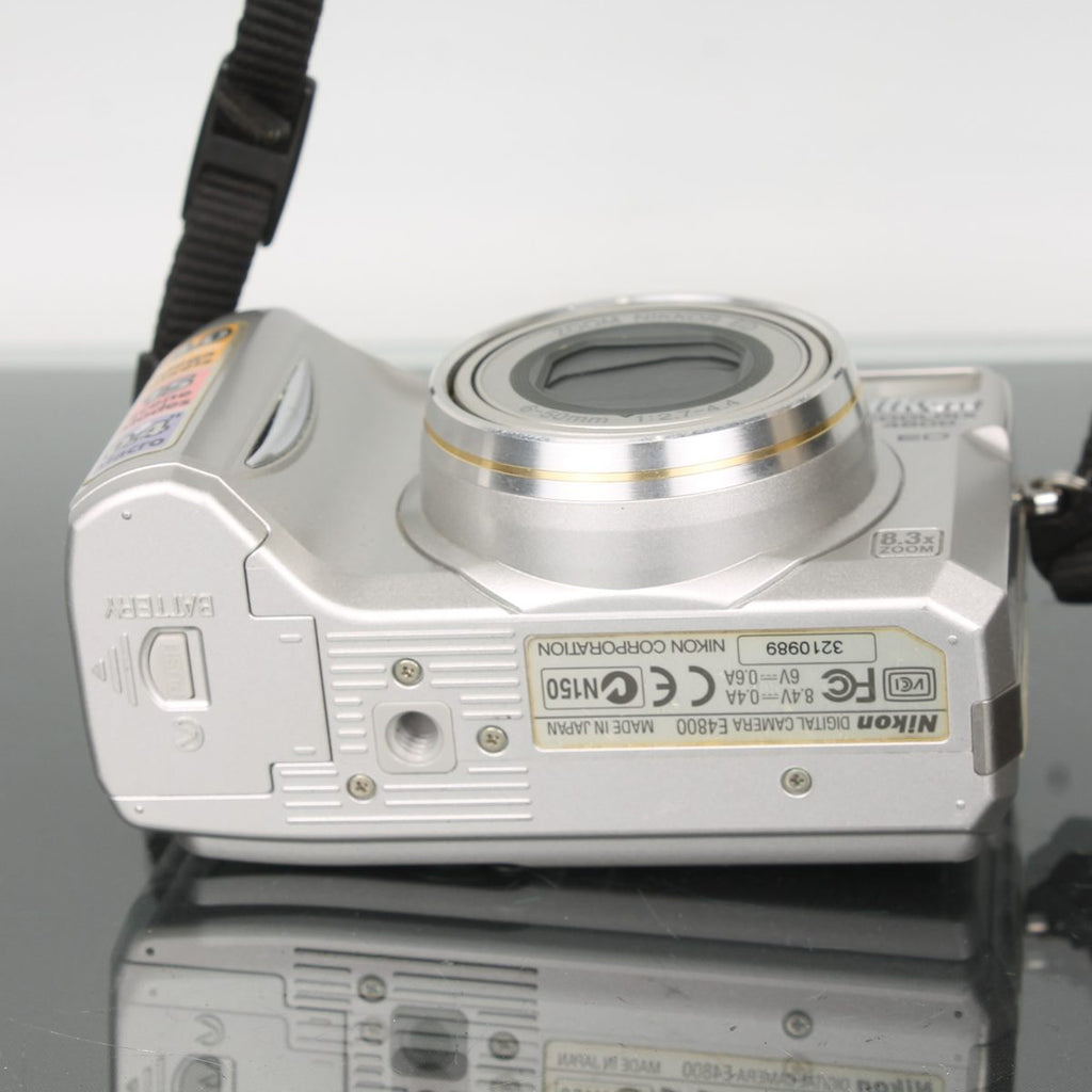 Nikon COOLPIX 4800 ED