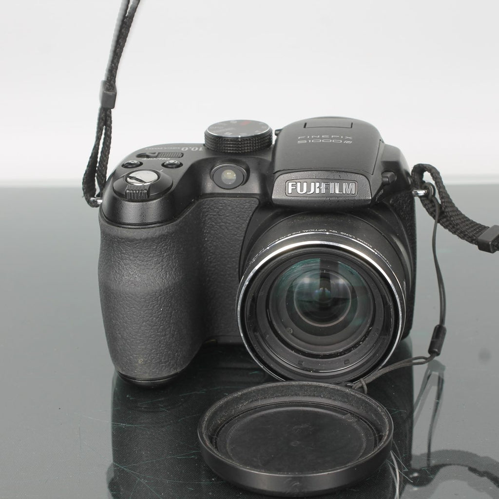Fujifilm FinePix S1000