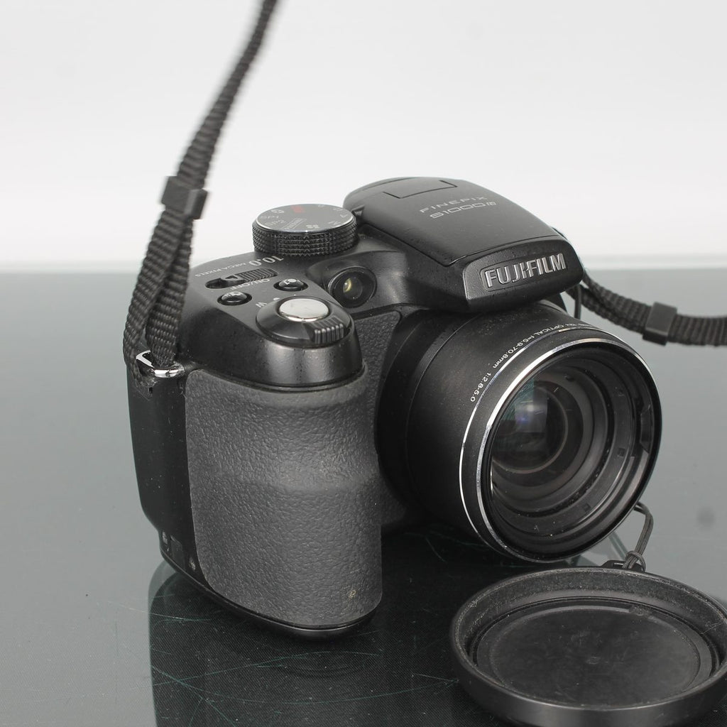 Fujifilm FinePix S1000