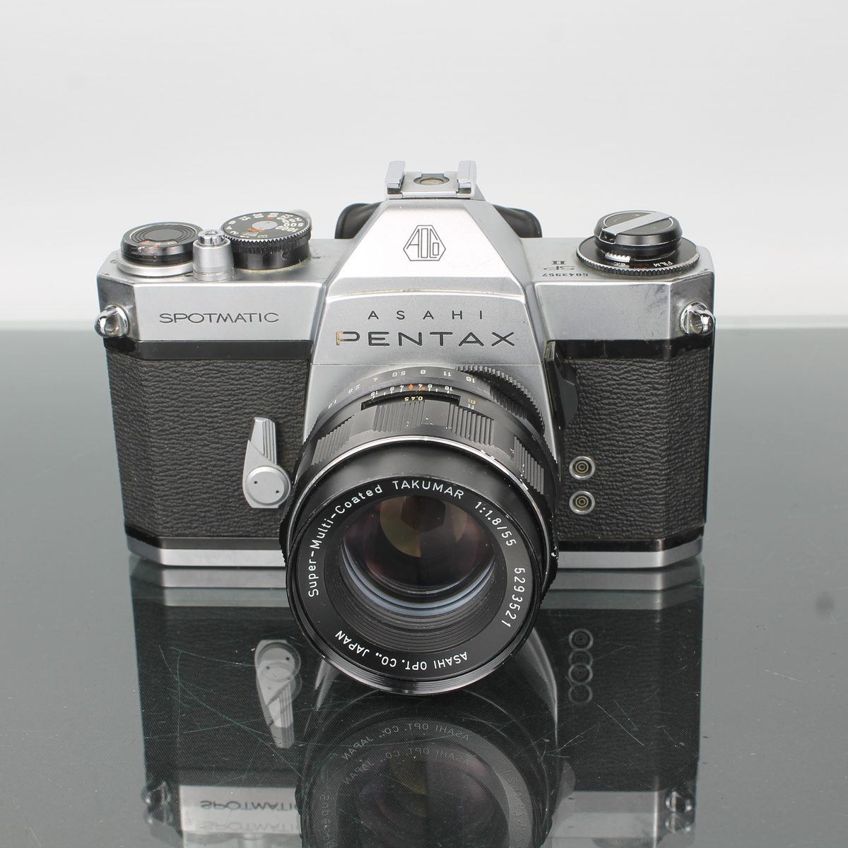 Asahi Pentax Spotmatic SP II + Takumar 1:1.8/55