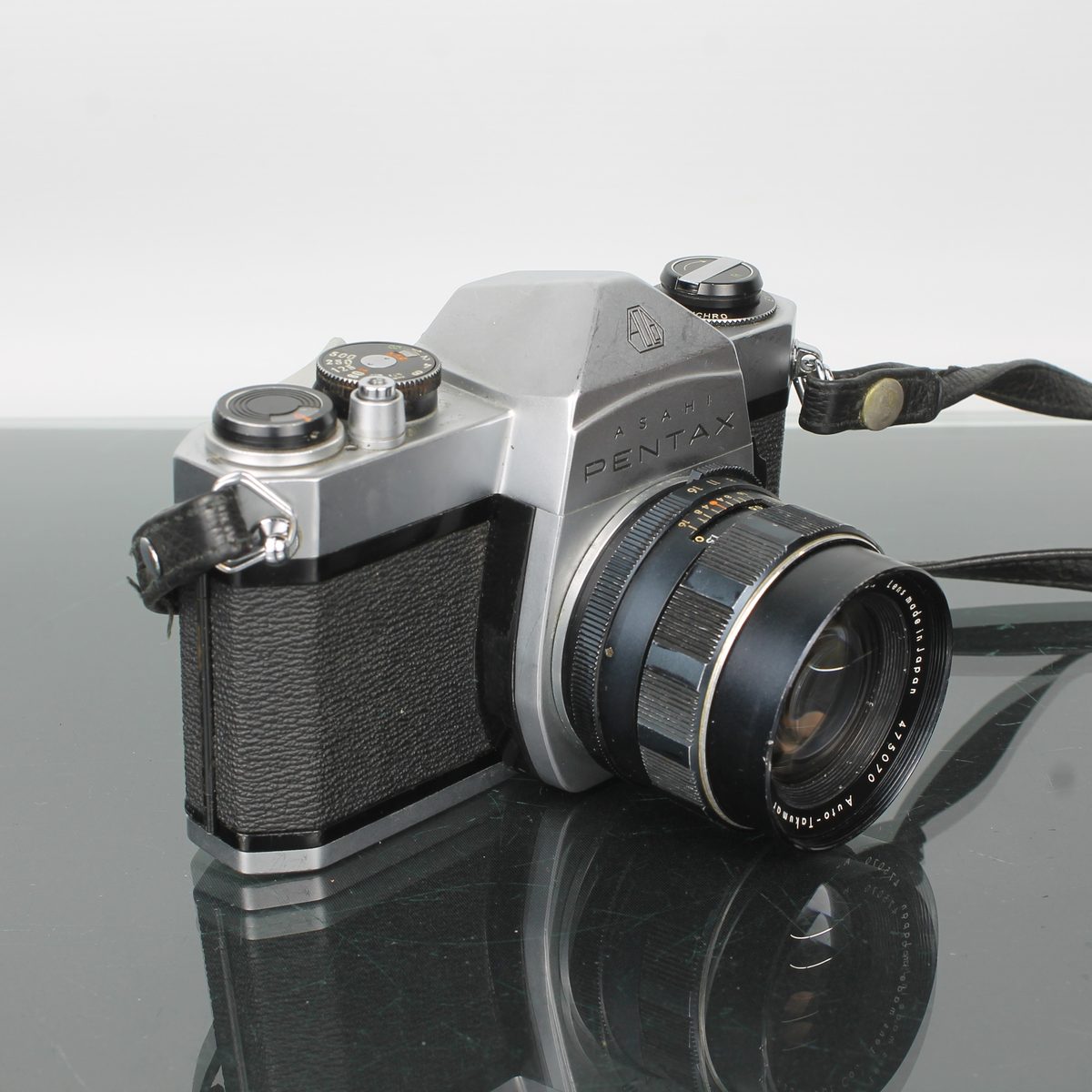 Asahi Pentax SP 500 + Auto-Takumar 55mm f/1.8