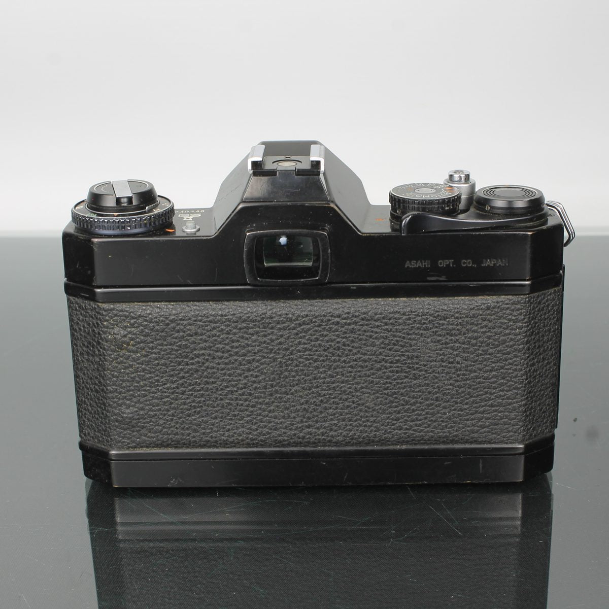 Asahi Pentax ESII 35mm SLR Camera with SMC 50mm f/2 Lens – Dutch