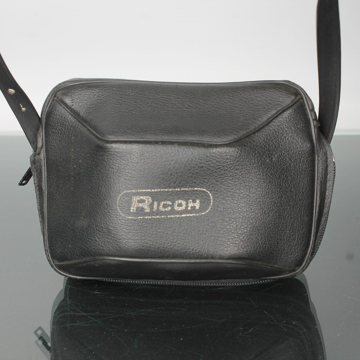 Ricoh 500 G 40mm f/2.8