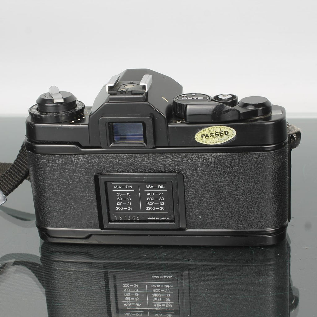 Chinon CA-4s + Auto Chinon 1:1.7 50mm