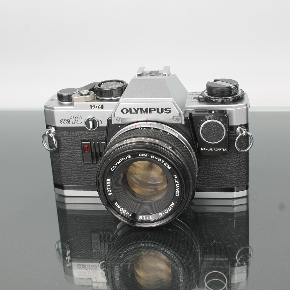 Olympus OM-10 + Olympus OM-System Auto-S 1:1.8 f=50mm
