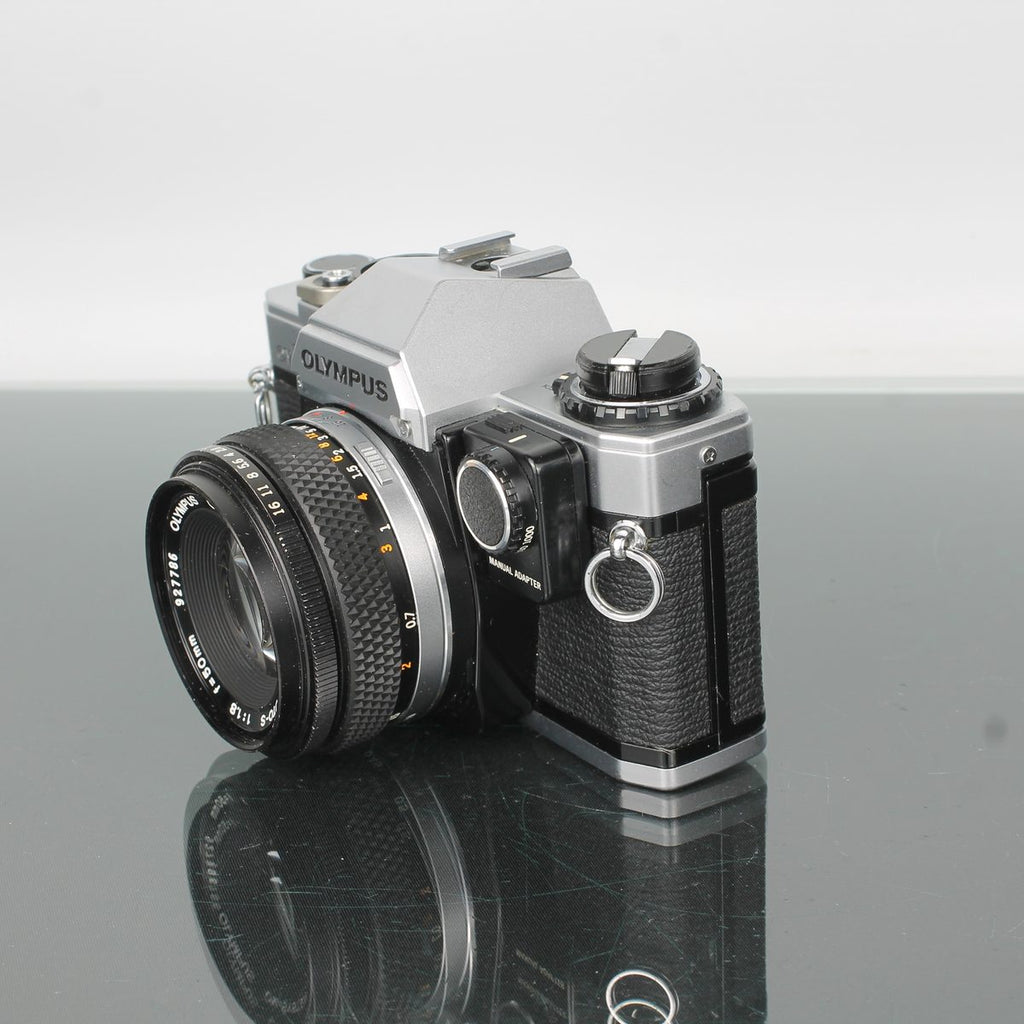 Olympus OM-10 + Olympus OM-System Auto-S 1:1.8 f=50mm