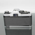 Olympus OM-10 + Olympus OM-System Auto-S 1:1.8 f=50mm
