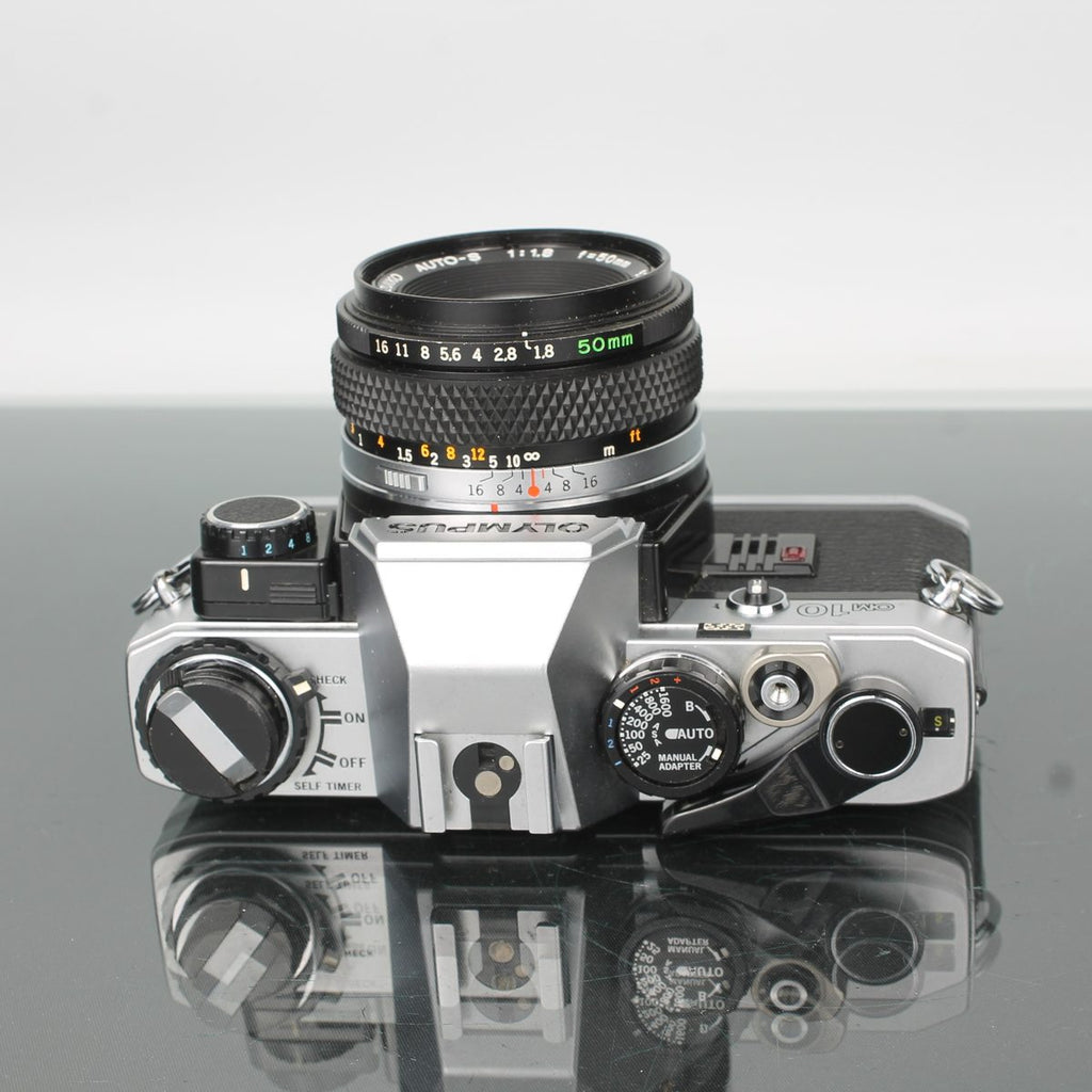 Olympus OM-10 + Olympus OM-System Auto-S 1:1.8 f=50mm