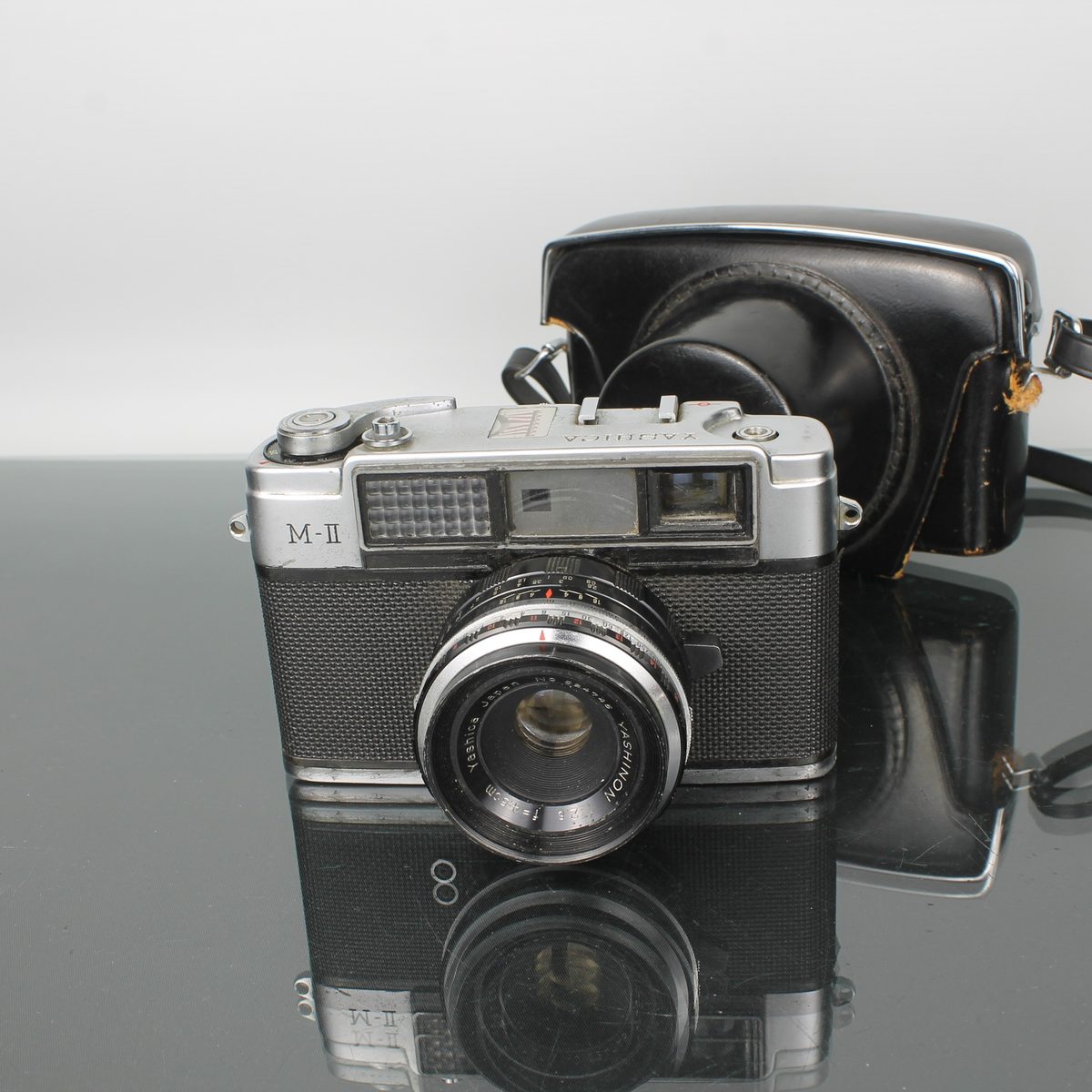 Yashica M-II