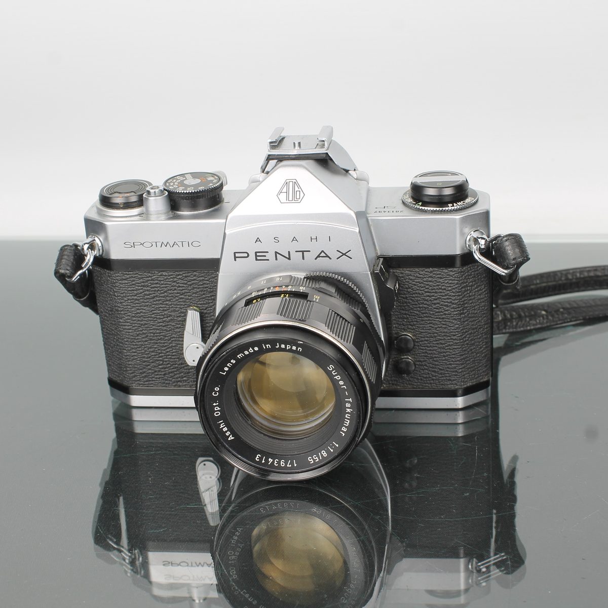 Pentax Spotmatic SP + Super-Takumar 1:1.8/55