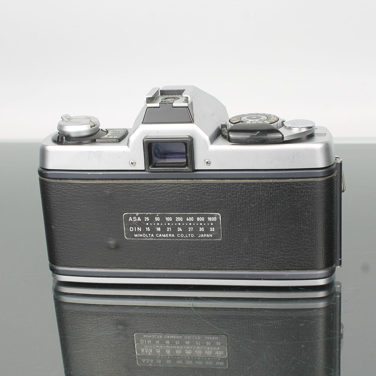 Minolta XG1 35mm Film SLR Camera Kit with MD 50mm f/1.7 Lens