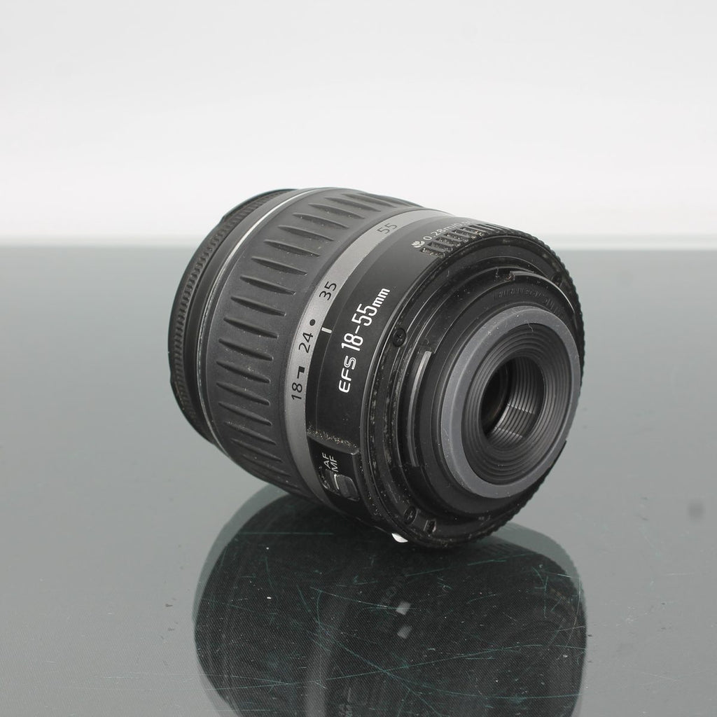 Canon Zoom Lens EF-S 18-55mm 1:3.5-5.6