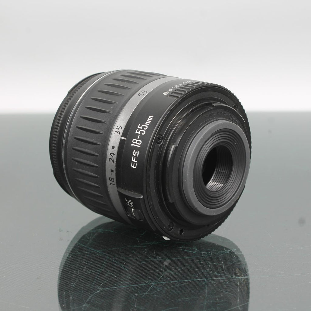 Canon Zoom Lens EF-S 18-55mm 1:3.5-5.6