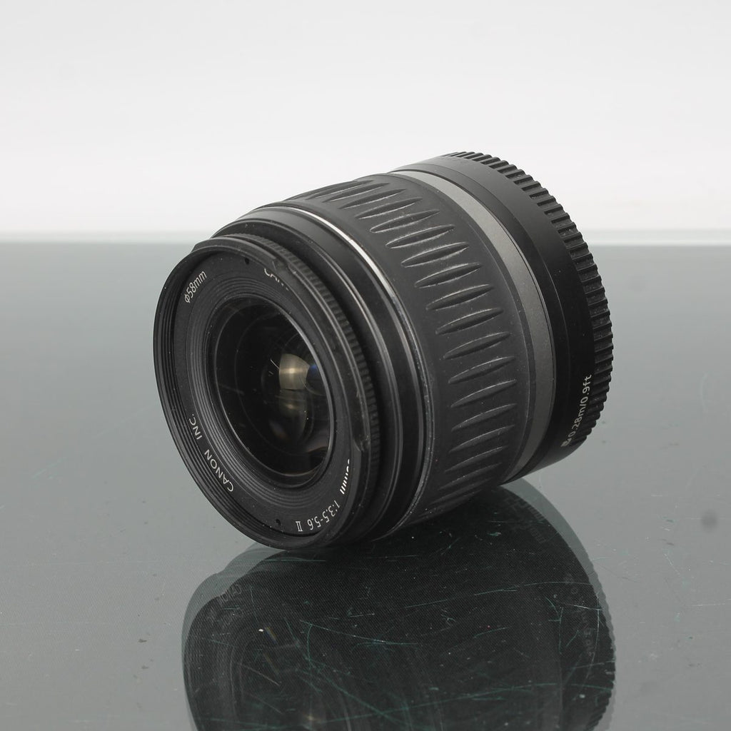 Canon EF-S 18-55mm f/3.5-5.6