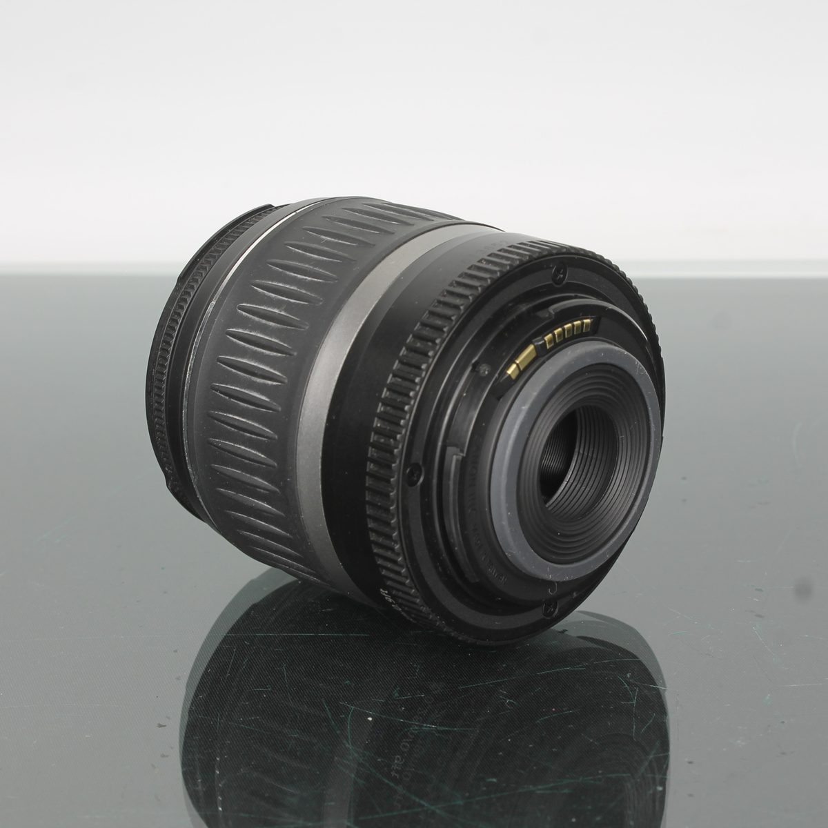 Canon EF-S 18-55mm f/3.5-5.6