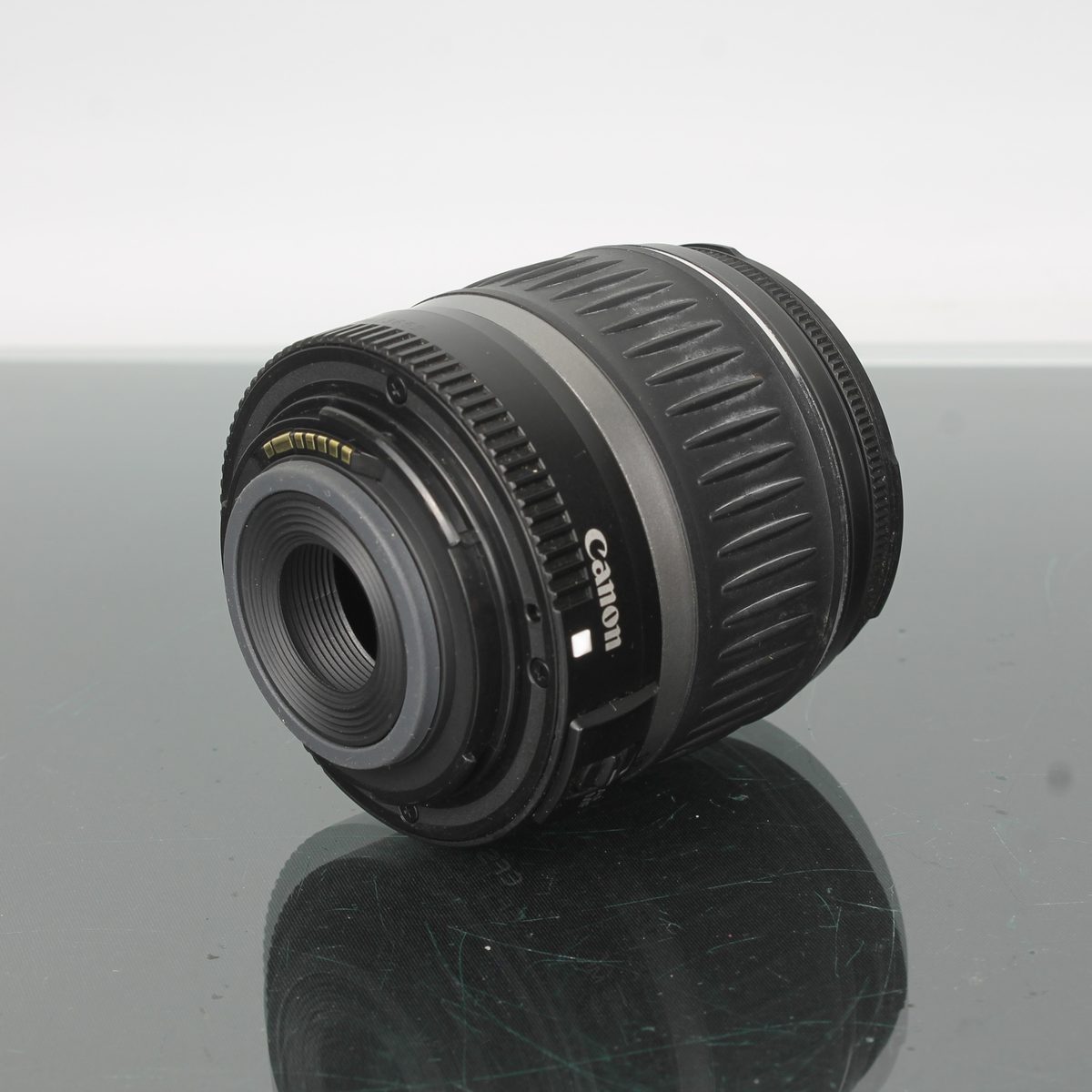 Canon EF-S 18-55mm f/3.5-5.6