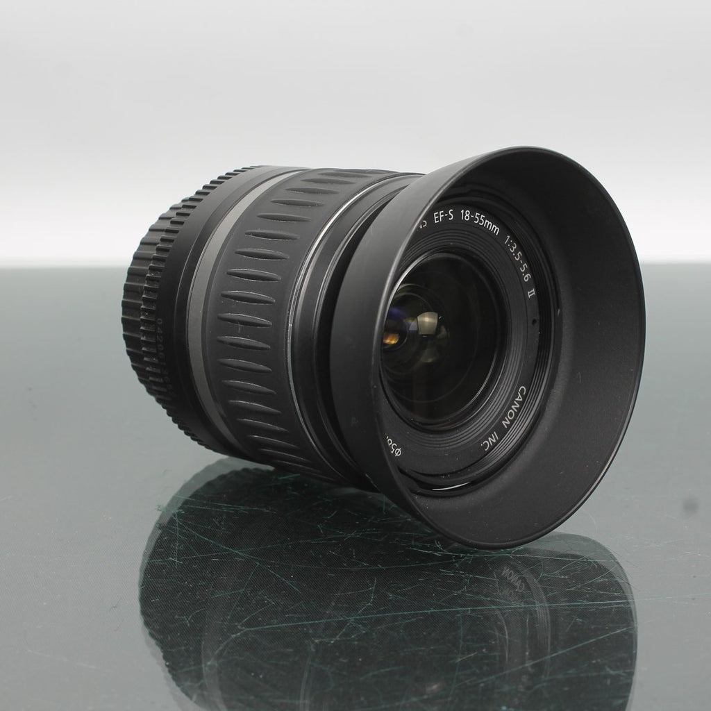 Canon EF-S 18-55mm f/3.5-5.6