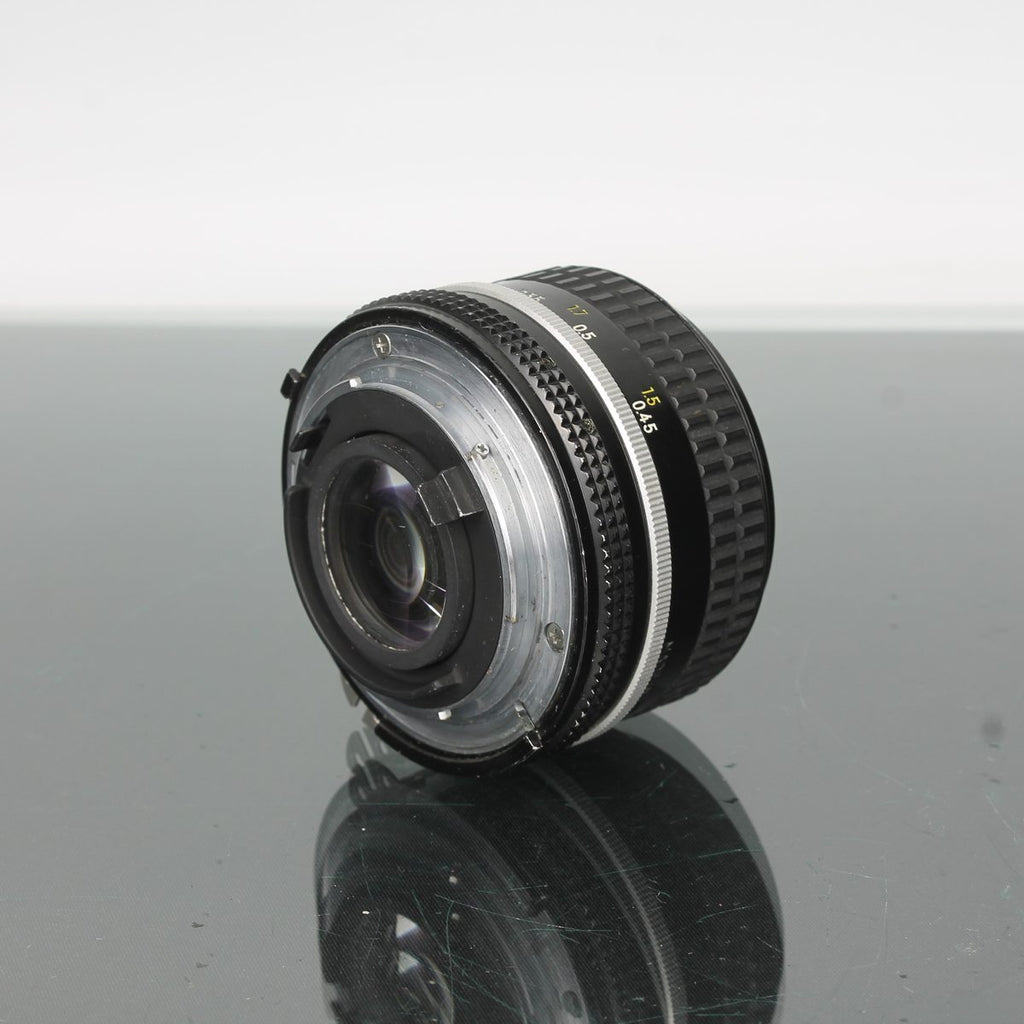 Nikon Nikkor 50mm f/1.8