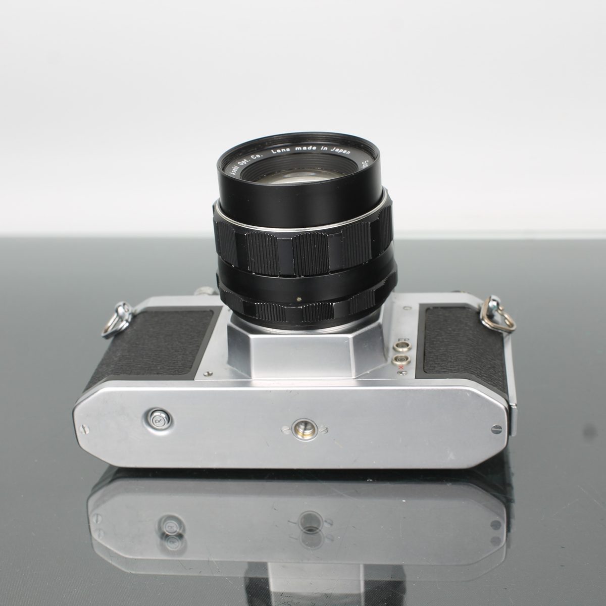 Pentax SV SLR-camera met Super-Takumar 55mm f/1.8-lens – Dutch|Thrift