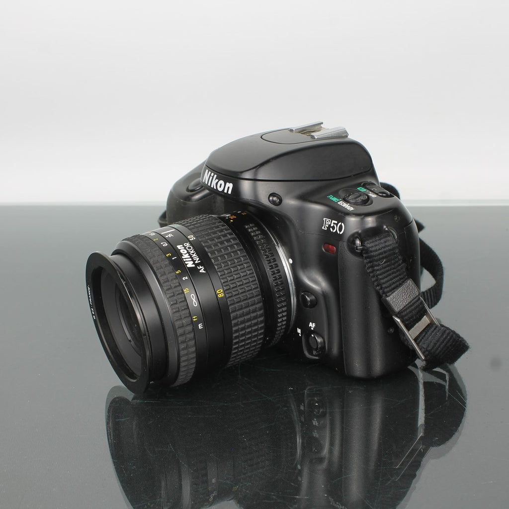 Nikon F50 + Nikon AF Nikkor 35-80mm 1:4-5.6