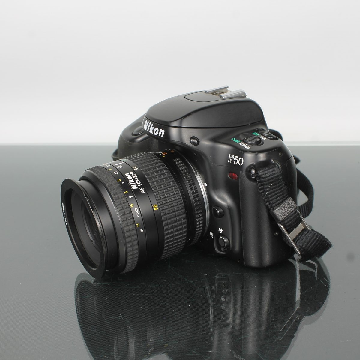Nikon F50 + Nikon AF Nikkor 35-80mm 1:4-5.6