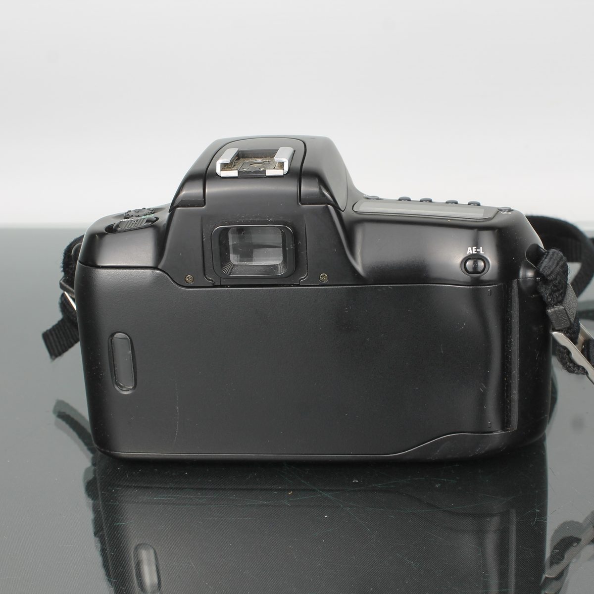 Nikon F50 35mm AF SLR Filmkamera Kit med 35-80mm Objektiv – Dutch