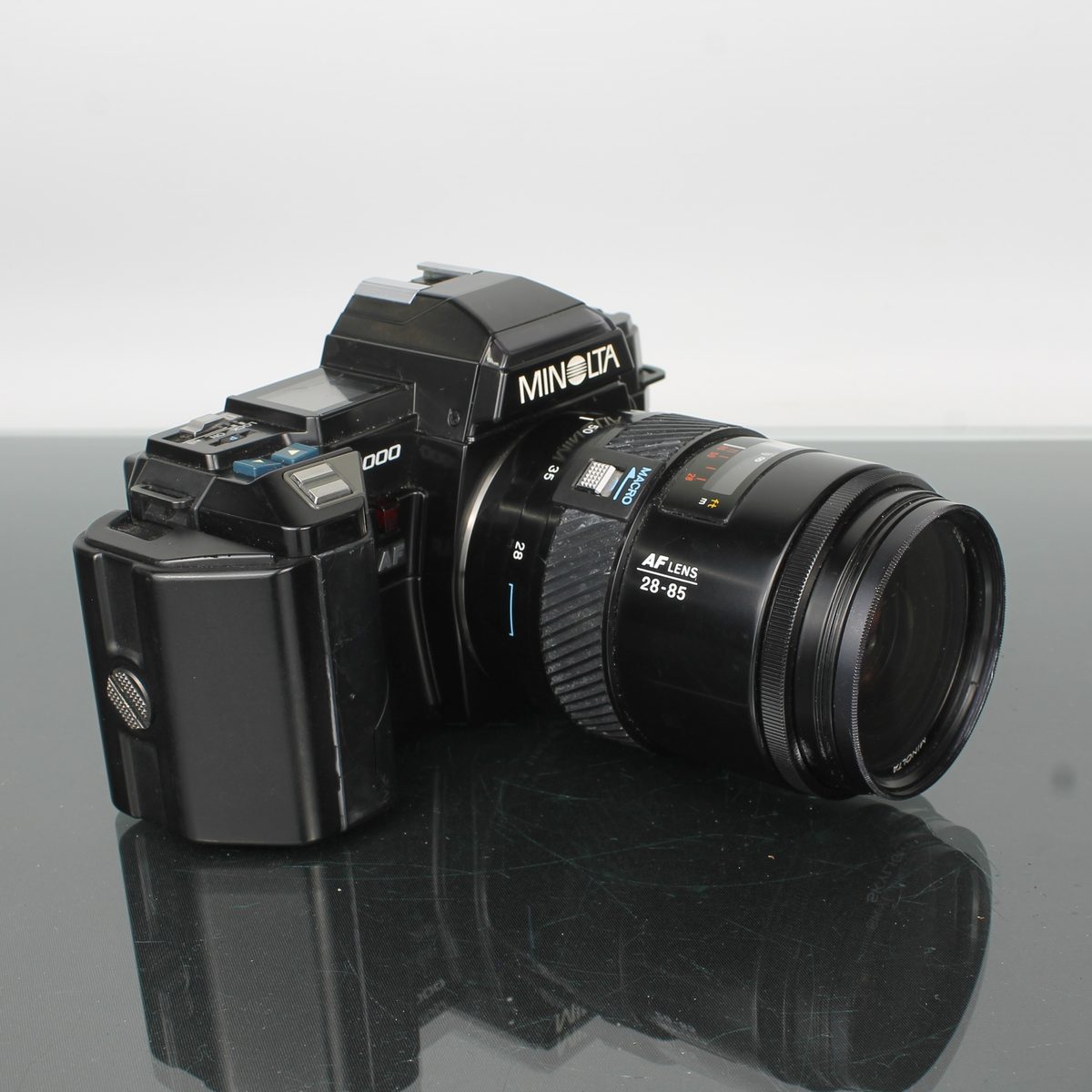 Minolta 7000 AF + AF Zoom 28-85mm 1:3.5-4.5