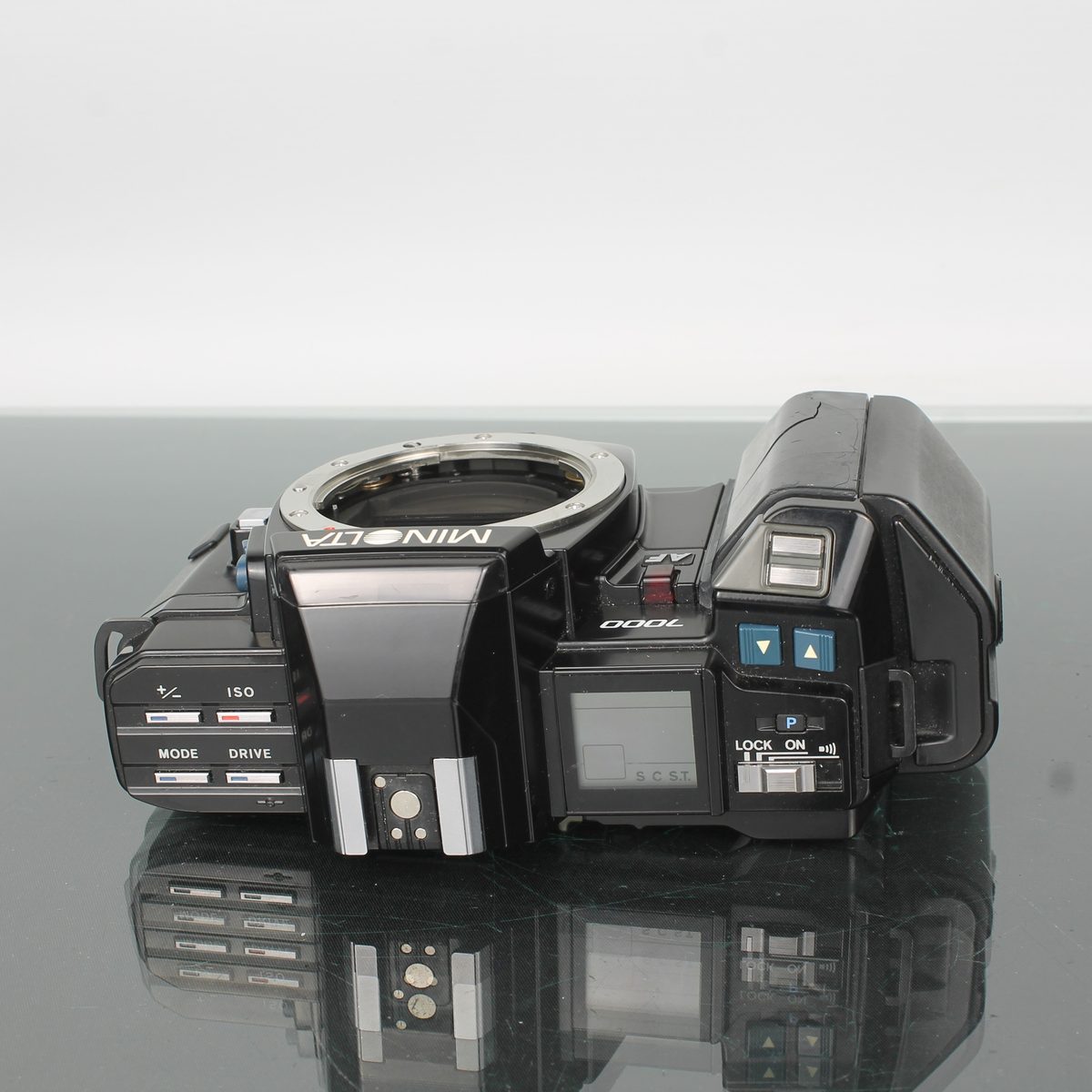 Minolta 7000 AF Film SLR Camera with 28-85mm Zoom Lens – Dutch|Thrift